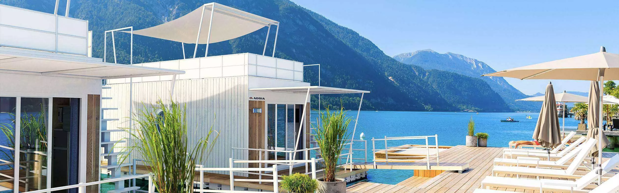 Cabin | modmodz | FLOATING HOMES by Adria Home